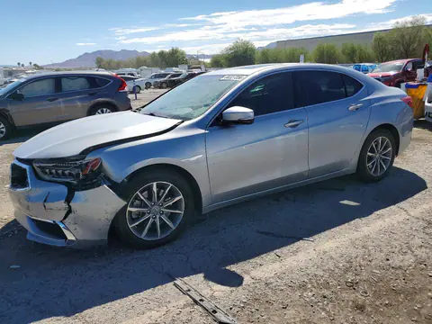 19UUB1F31JA007586 — 2018 Acura TLX, Передняя часть (Front End), фото до ремонта