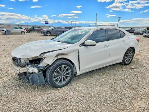 19UUB1F32JA006060 — 2018 Acura TLX, Передняя часть (Front End), фото до ремонта