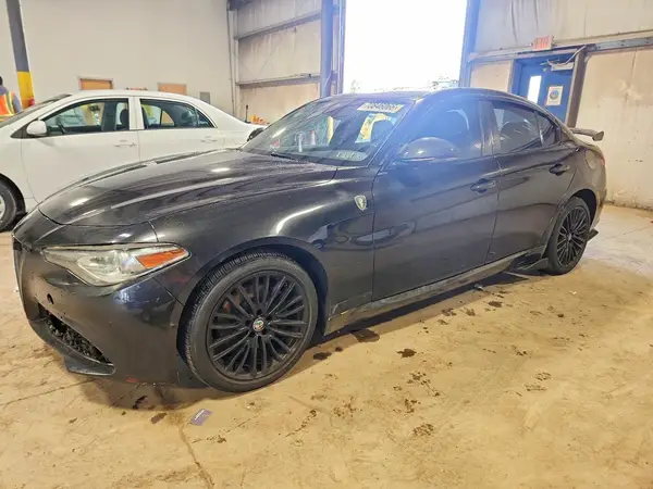 ZARFAEEN5H7534905 — 2017 Alfa Romeo Giulia, Боковая часть (Side), фото до ремонта