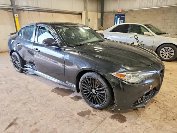 2017 ALFA ROMEO GIULIA VIN ZARFAEEN5H7534905 фото 4