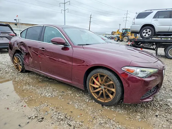 ZARFAEDN3J7565464 — 2018 Alfa Romeo Giulia, фото 4 с аукциона Copart, Задняя часть