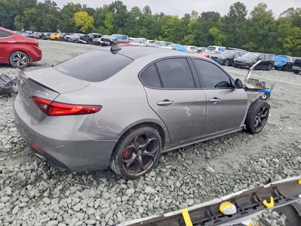 ZARFAMBN7K7601204 — 2019 Alfa Romeo Giulia, фото 3 с аукциона Copart, Передняя часть