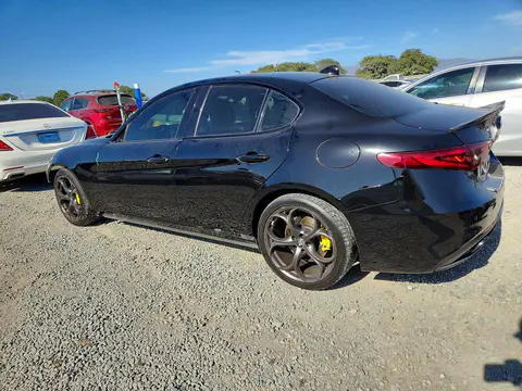 2020 Alfa Romeo Giulia VIN ZARFAMBN1L7638265 фото 2
