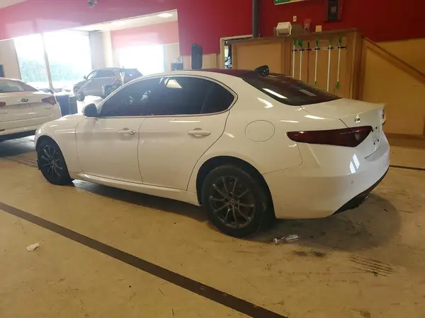 ZARFANANXL7631791 — 2020 Alfa Romeo Giulia, фото 2 с аукциона Copart, Передняя часть