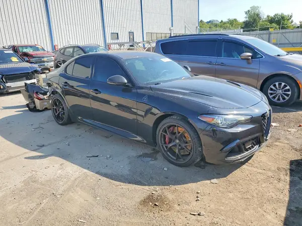 ZARFAMEVXL7641094 — 2020 Alfa Romeo Giulia, фото 4 с аукциона Copart 30.09.2026, Задняя часть