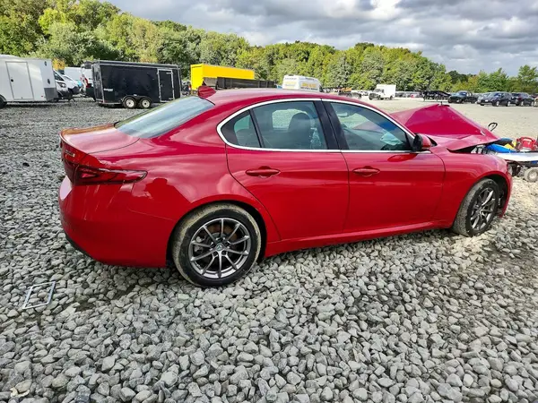ZARFANAN3L7630353 — 2020 Alfa Romeo Giulia, фото 3 с аукциона Copart, Передняя часть