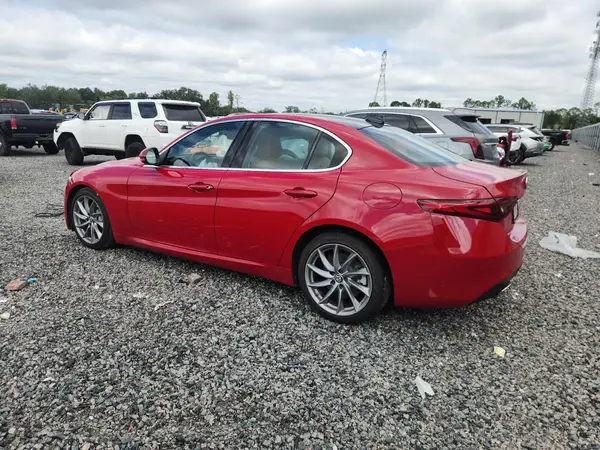 ZARFAMAN7M7648852 — 2021 Alfa Romeo Giulia, фото 2 с аукциона Copart, Передняя часть