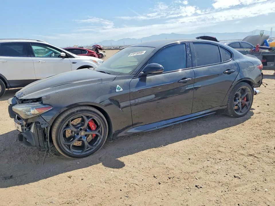 2022 Alfa Romeo Giulia VIN ZARFAMEV8N7655160 фото 1