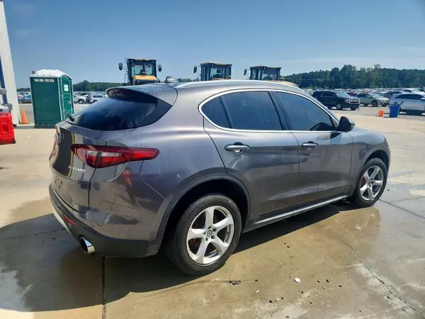 ZASFAKAN3J7B80331 — 2018 Alfa Romeo Stelvio, фото 3 с аукциона Copart 12.10.2026, Передняя часть
