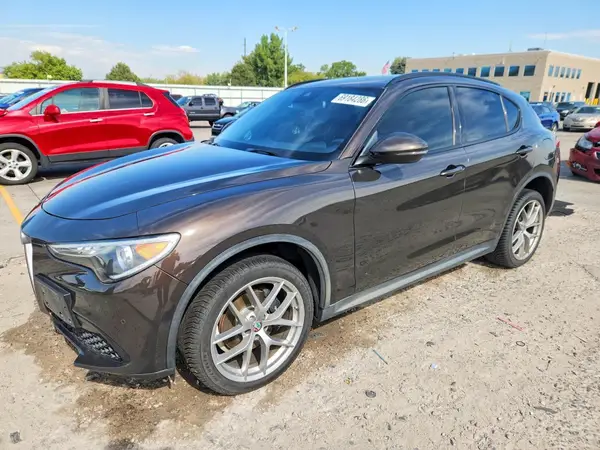 ZASFAKNN1J7B86431 — 2018 Alfa Romeo Stelvio, Град (Hail), фото до ремонта