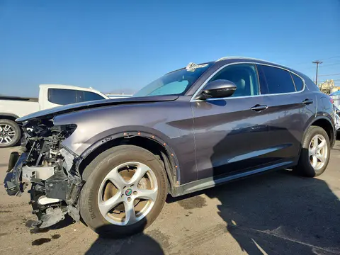 ZASFAKAN4J7C25938 — 2018 Alfa Romeo Stelvio, Механические повреждения (Mechanical), фото до ремонта