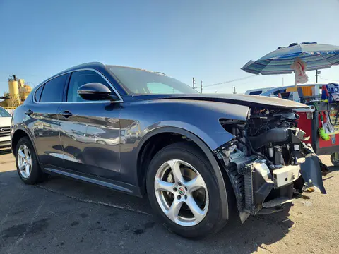 2018 Alfa Romeo Stelvio VIN ZASFAKAN4J7C25938 фото 4