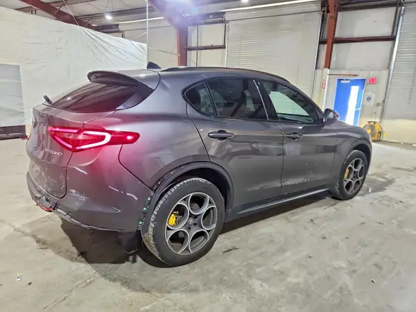 ZASFAKPNXJ7B83461 — 2018 Alfa Romeo Stelvio, фото 3 с аукциона Copart, Задняя часть