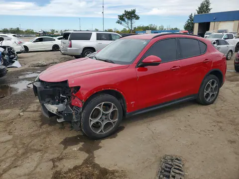 ZASFAKPN7J7B62325 — 2018 Alfa Romeo Stelvio, Передняя часть (Front End), фото до ремонта