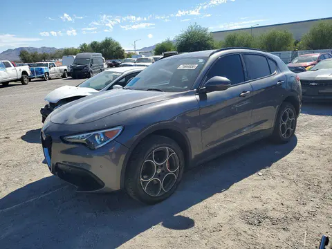 ZASFAKPN2J7B83051 — 2018 Alfa Romeo Stelvio, Передняя часть (Front End), фото до ремонта