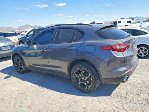 2018 Alfa Romeo Stelvio VIN ZASFAKPN2J7B83051 фото 2