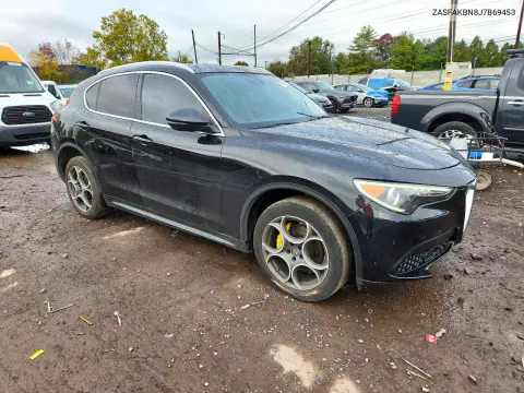 2018 Alfa Romeo Stelvio Ti VIN ZASFAKBN8J7B69453 фото 4