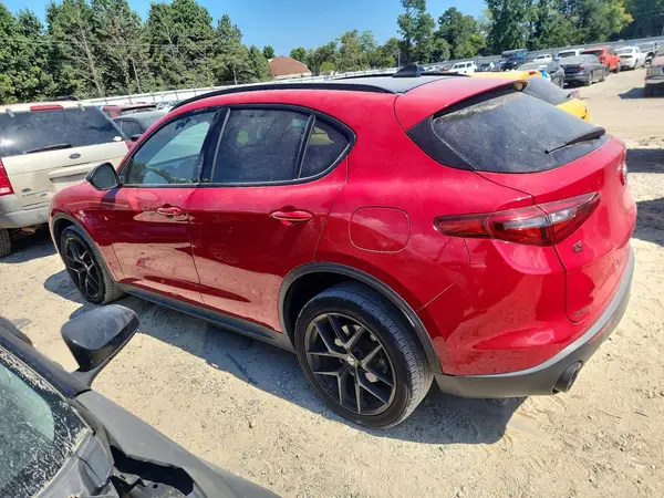 ZASPAKAN5K7C70344 — 2019 Alfa Romeo Stelvio, фото 2 с аукциона Copart 13.10.2026, Подтопление
