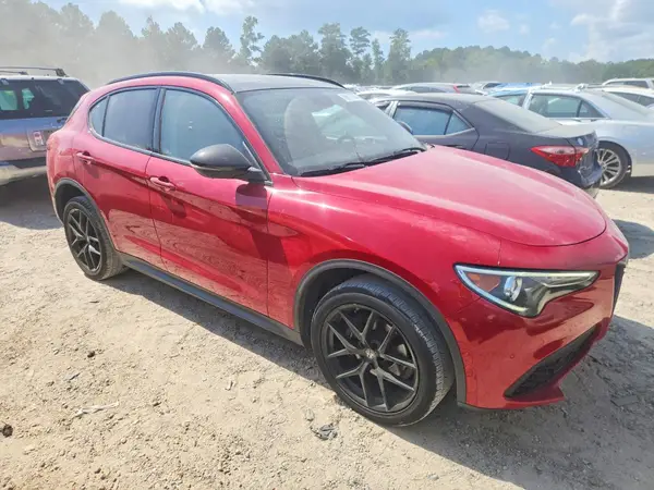 ZASPAKAN5K7C70344 — 2019 Alfa Romeo Stelvio, фото 4 с аукциона Copart 13.10.2026, Подтопление