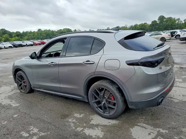 ZASPAKAN4K7C38940 — 2019 Alfa Romeo Stelvio, фото 2 с аукциона Copart 13.10.2026, Механические повреждения