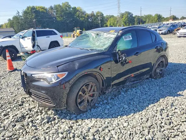 ZASPAKBN2M7D02314 — 2021 Alfa Romeo Stelvio, Опрокидывание (Rollover), фото до ремонта
