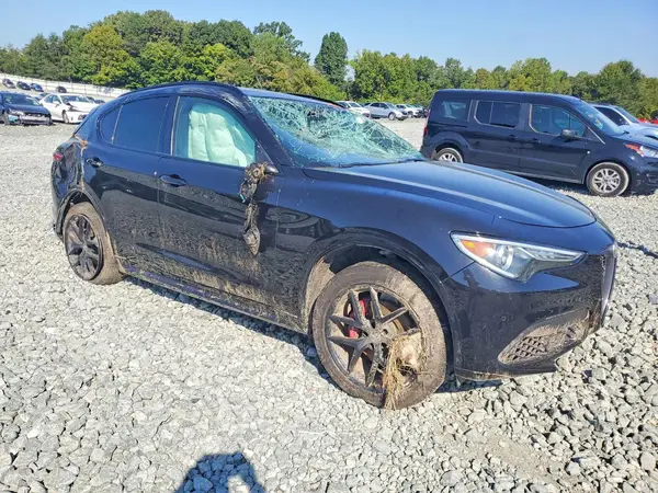 ZASPAKBN2M7D02314 — 2021 Alfa Romeo Stelvio, фото 4 с аукциона Copart, Опрокидывание