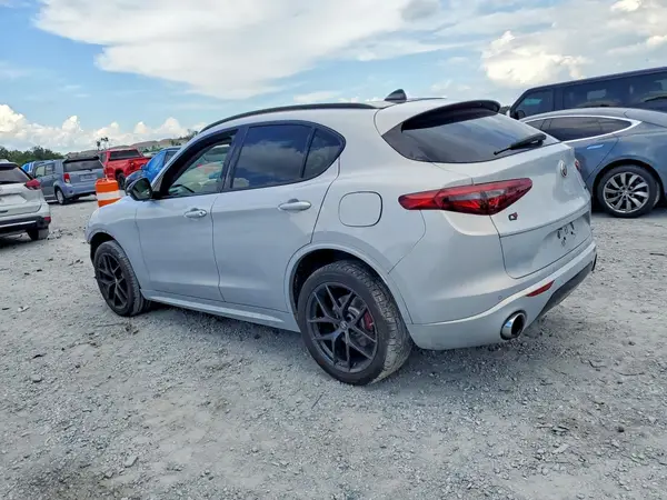 ZASPAKBNXM7D10791 — 2021 Alfa Romeo Stelvio, фото 2 с аукциона Copart, Передняя часть
