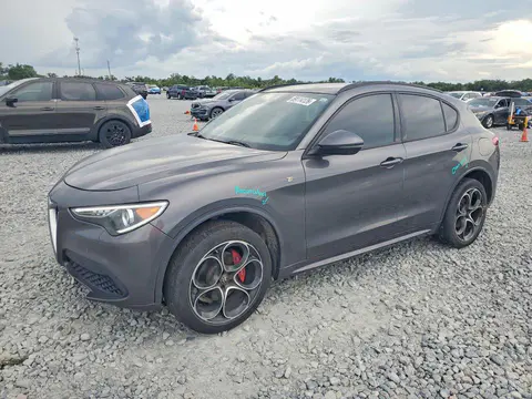ZASPAKBN5N7D33090 — 2022 Alfa Romeo Stelvio, Боковая часть (Side), фото до ремонта