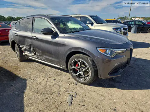 2022 Alfa Romeo Stelvio Ti VIN ZASPAKBN1N7D44846 фото 4
