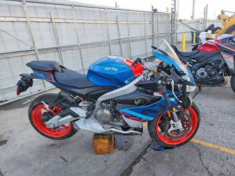 ZD4XGUA08TS001412 — 2026 Aprilia RS, Передняя часть (Front End), фото до ремонта