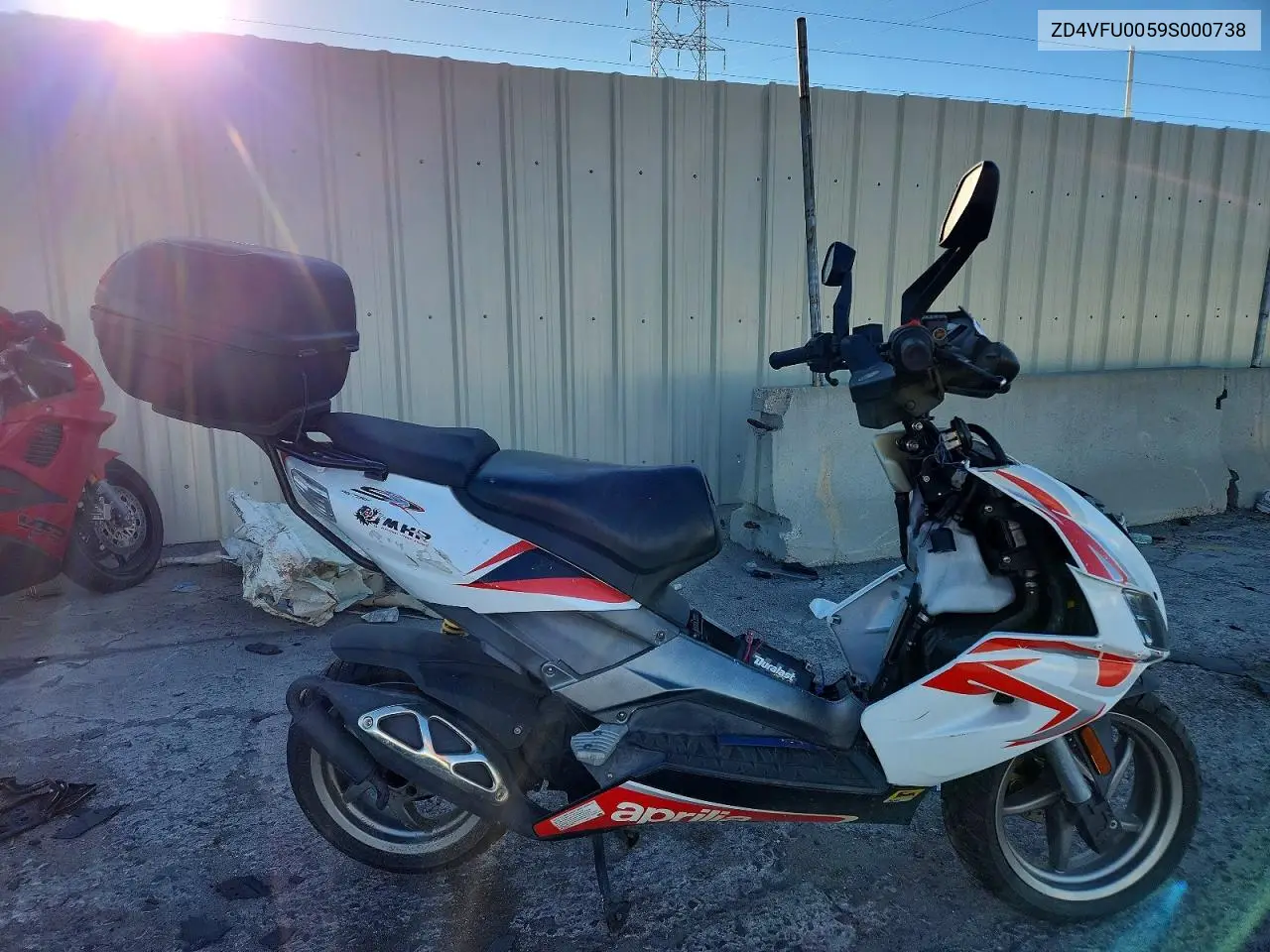 2009 Aprilia Sr50 R-Factory VIN ZD4VFU0059S000738 фото 1