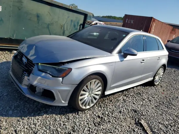WAUTPBFF1GA126336 — 2016 Audi A3, Передняя часть (Front End), фото до ремонта