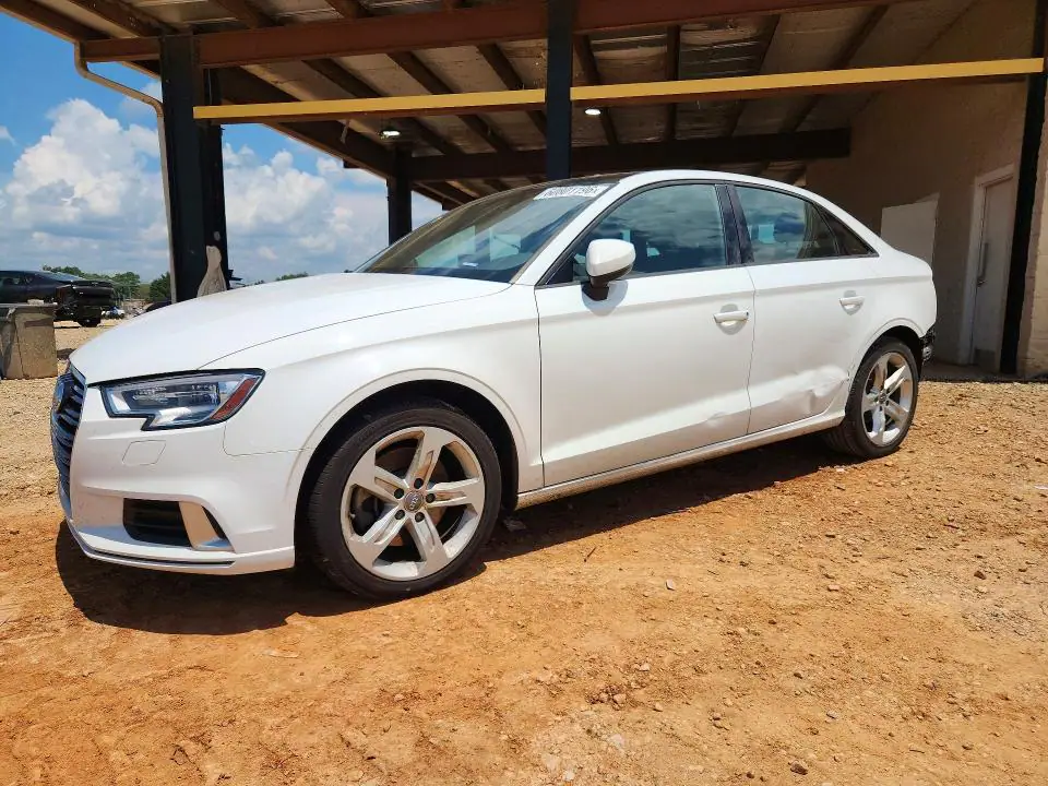WAUAUGFFXH1052638 Audi A3 2017 — повреждение Задняя часть, фото до ремонта