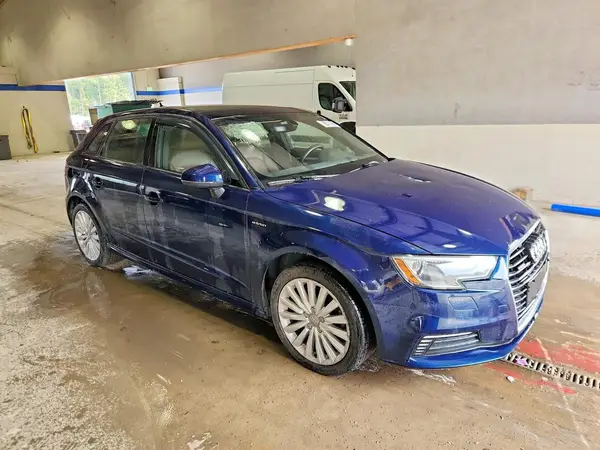 WAUUPBFF9HA119530 — 2017 Audi A3, фото 4 с аукциона Copart 01.10.2026, Передняя часть