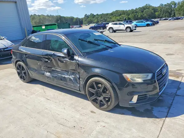 WAUAUGFF0H1034830 — 2017 Audi A3, фото 4 с аукциона Copart, Боковая часть