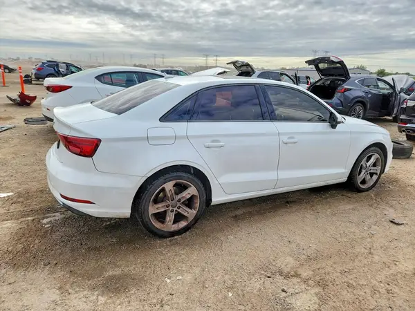 WAUAUGFF8H1032596 — 2017 Audi A3, фото 3 с аукциона Copart, Передняя часть