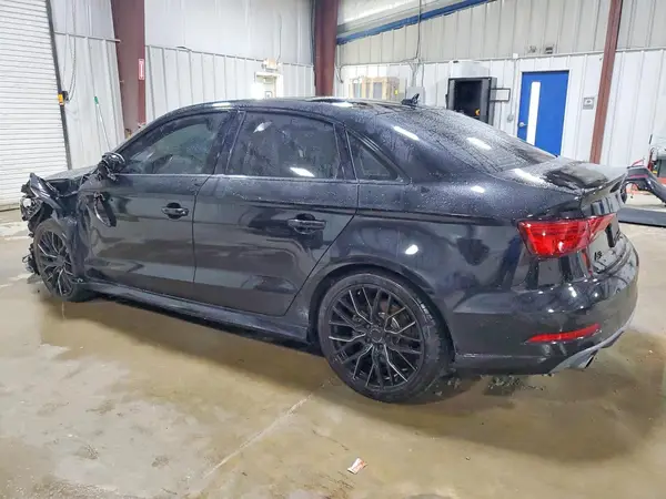 WAUJ8GFF8J1010222 — 2018 Audi A3, фото 2 с аукциона Copart, Передняя часть