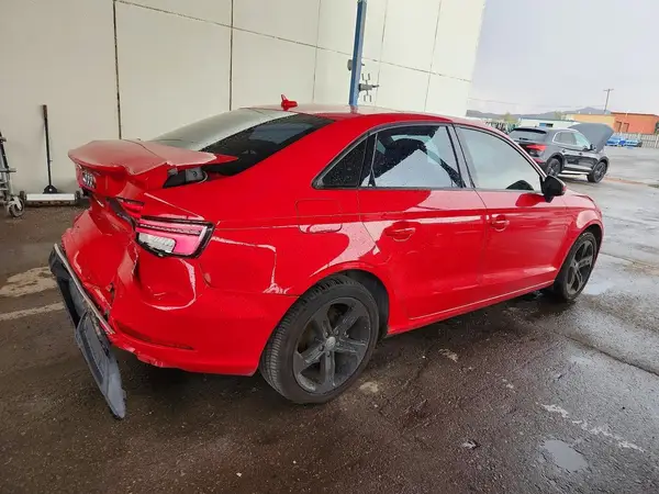 WAUAUGFF2J1047794 — 2018 Audi A3, фото 3 с аукциона Copart, Задняя часть