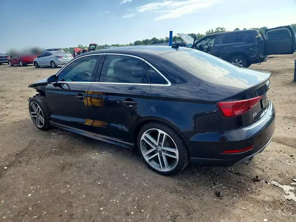 WAUJ8GFF4J1090554 — 2018 Audi A3, фото 2 с аукциона Copart, Передняя часть
