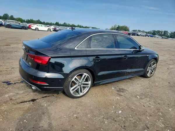 WAUJ8GFF4J1090554 — 2018 Audi A3, фото 3 с аукциона Copart, Передняя часть