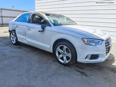 2018 Audi A3 Premium VIN WAUAUGFF2J1026962 фото 4