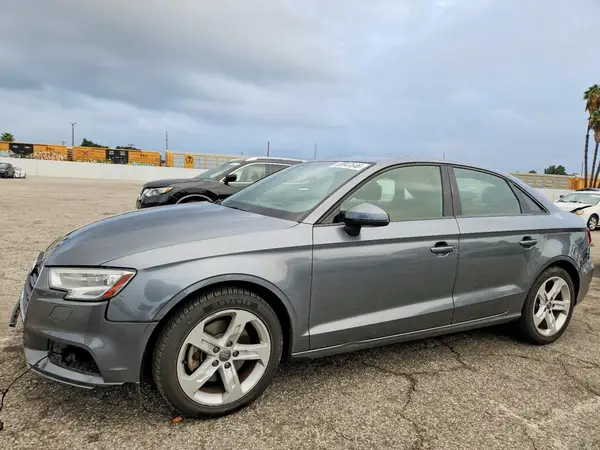 WAUAUGFF2J1041512 Audi A3 2018 — повреждение Передняя часть, фото до ремонта