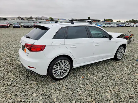 2018 Audi A3 VIN WAUTPBFF2JA068020 фото 3