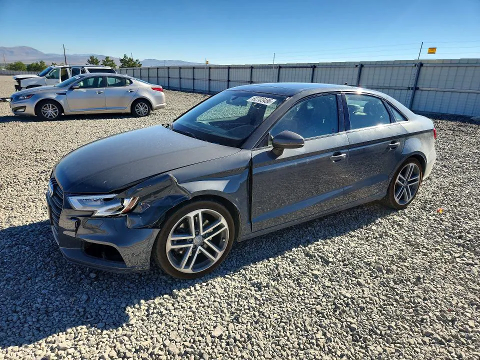 2019 Audi A3 VIN WAUAUGFF2KA109681 фото 1
