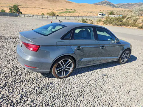 2019 Audi A3 VIN WAUAUGFF2KA109681 фото 3