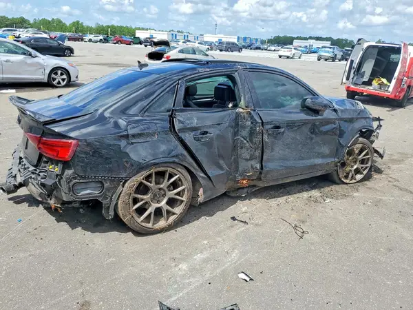 WAUAUGFF9KA081636 — 2019 Audi A3, фото 3 с аукциона Copart 05.10.2026, Повреждения со всех сторон