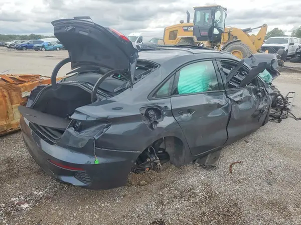 WAUAUDGY0PA102640 — 2023 Audi A3, фото 3 с аукциона Copart, Опрокидывание