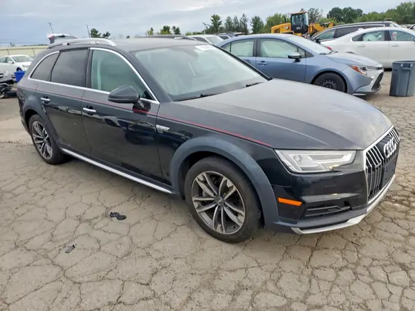 WA18NAF40JA031940 — 2018 Audi A4 Allroad, фото 4 с аукциона Copart 06.10.2026, Подтопление
