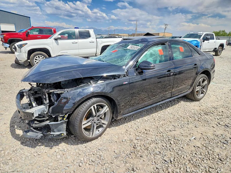 2017 Audi A4 VIN WAUENAF46HN002385 фото 1
