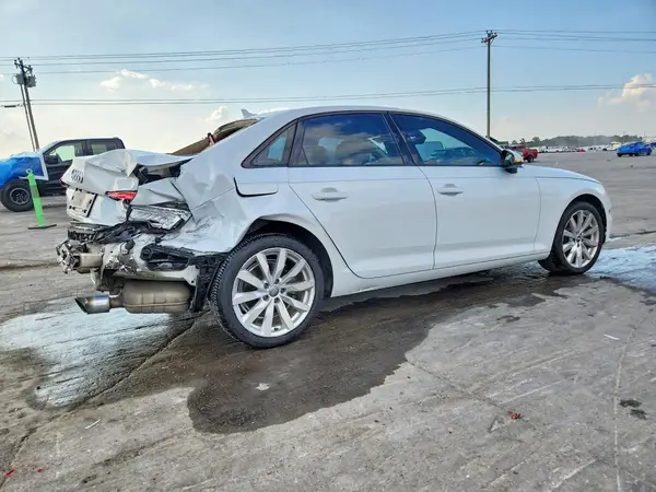WAUGMAF45HA139563 — 2017 Audi A4, фото 3 с аукциона Copart, Задняя часть